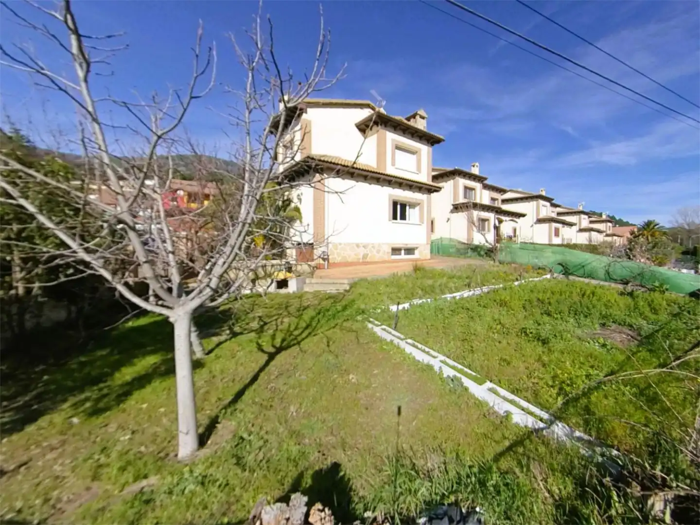 Casa o xalet en venda a Urbanizacion Gorgocil, 1d, Santa María del Tiétar Vista exterior de Casa o xalet en venda en Santa María del Tiétar amb Terrassa