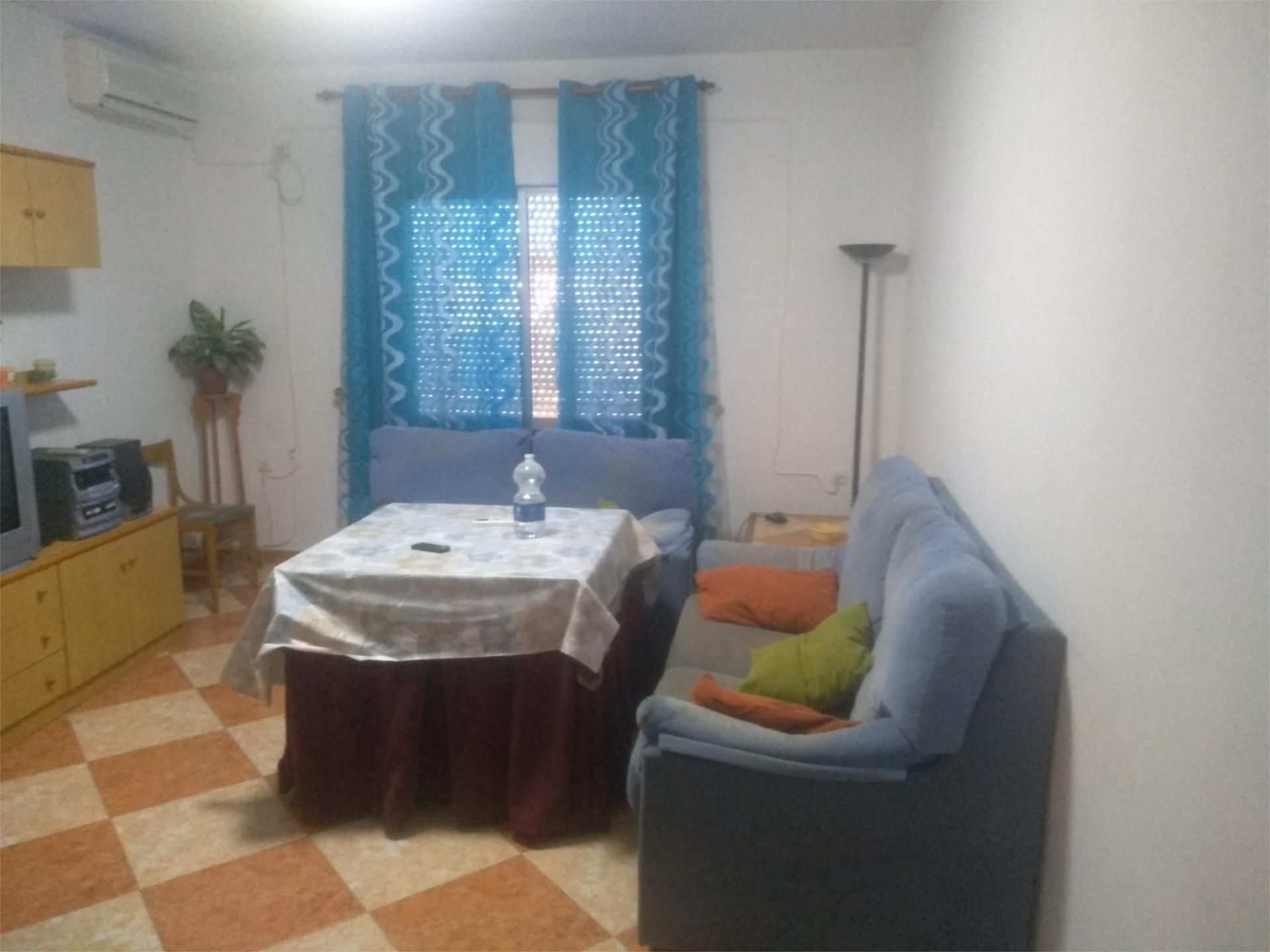 Sala d'estar de Pis en venda en Rosal de la Frontera amb Aire condicionat, Terrassa i Balcó