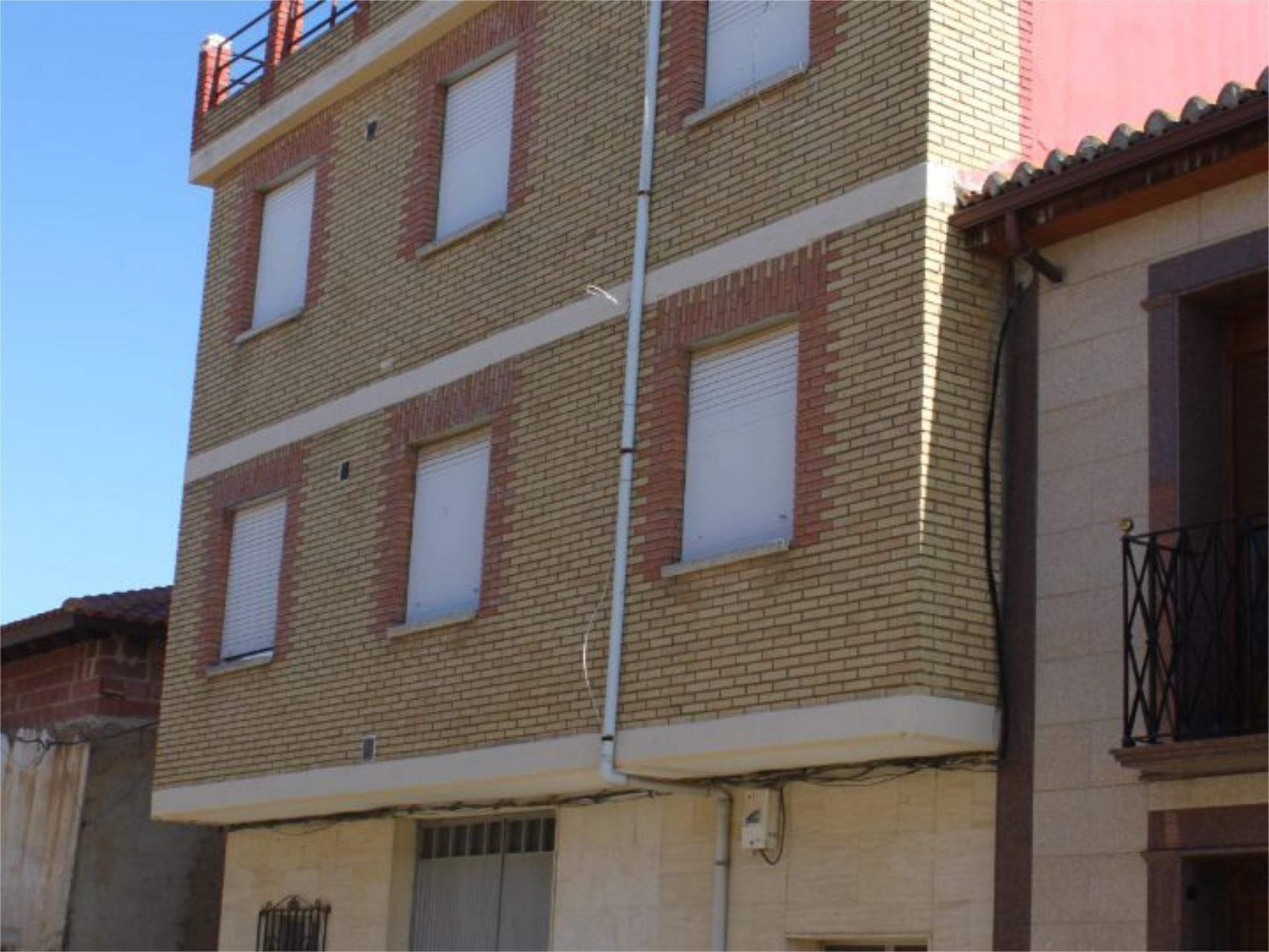 Exterior view of House or chalet for sale in San Cristóbal de Entreviñas  with Terrace
