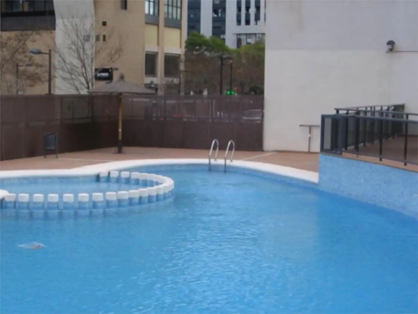 Piscina de Piso en venta en  Valencia Capital con Aire acondicionado, Terraza y Piscina