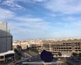 Exterior view of Flat for sale in  Valencia Capital  with Air Conditioner, Terrace and Swimming Pool