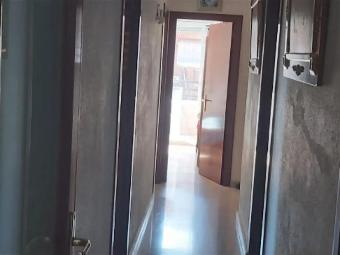Habitación en Carrer de Sant Lluís, 61, Riera Piso para compartir en Cornellà de Llobregat con Balcón