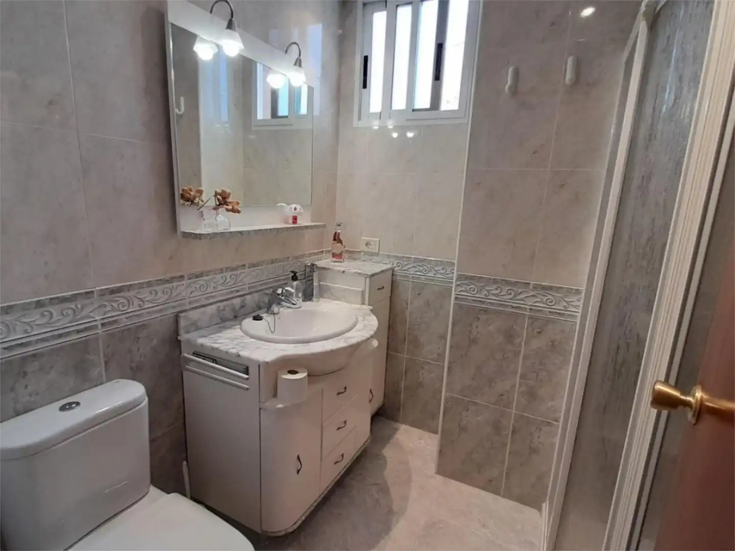 Baño de Apartamento en venta en Benicasim / Benicàssim con Terraza