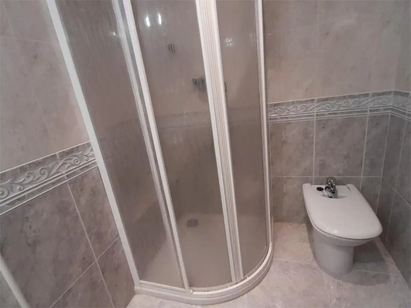 Baño de Apartamento en venta en Benicasim / Benicàssim con Terraza