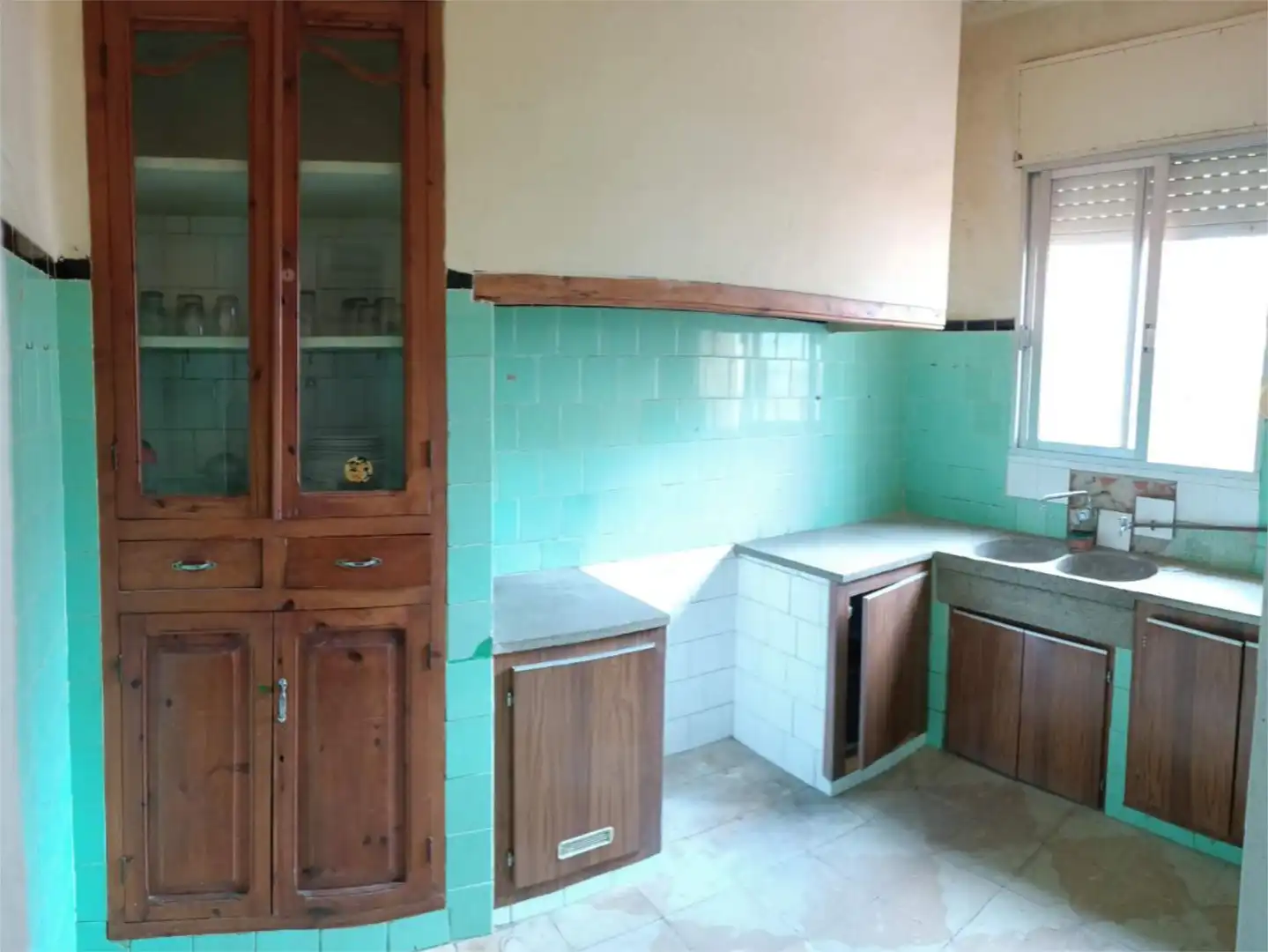 Küche von Einfamilien-Reihenhaus zum Verkauf in La Vilavella mit Terrasse, Abstellraum und Balkon