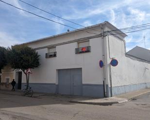 Exterior view of Single-family semi-detached for sale in Argamasilla de Alba