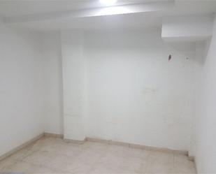 Box room to rent in Santa Coloma de Gramenet