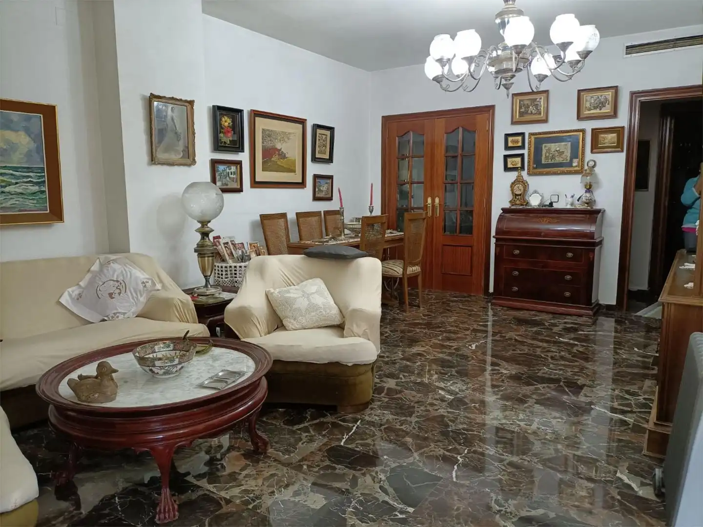 Flat for sale in Calle Alfonso de Cossío, 3, Parque María Luisa -Giralda Sur Living room of Flat for sale in Sevilla with Terrace, Storage room and Balcony