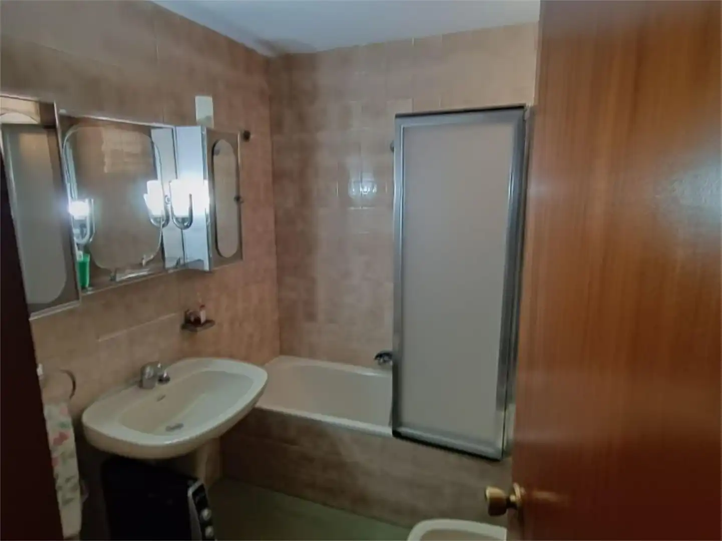 Flat for sale in Calle Alfonso de Cossío, 3, Parque María Luisa -Giralda Sur Bathroom of Flat for sale in Sevilla with Terrace, Storage room and Balcony