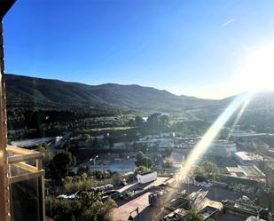 Vista exterior de Pis en venda en Alcoy / Alcoi amb Calefacció, Balcó i Videoporter