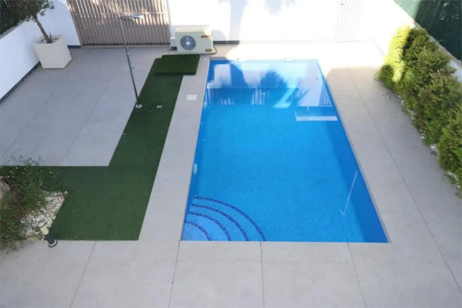 Wohnung zum Verkauf in Carrer la Malva Rosa, 9, El Raso Schwimmbecken von Wohnung zum Verkauf in Guardamar del Segura mit Terrasse, Schwimmbad und Balkon