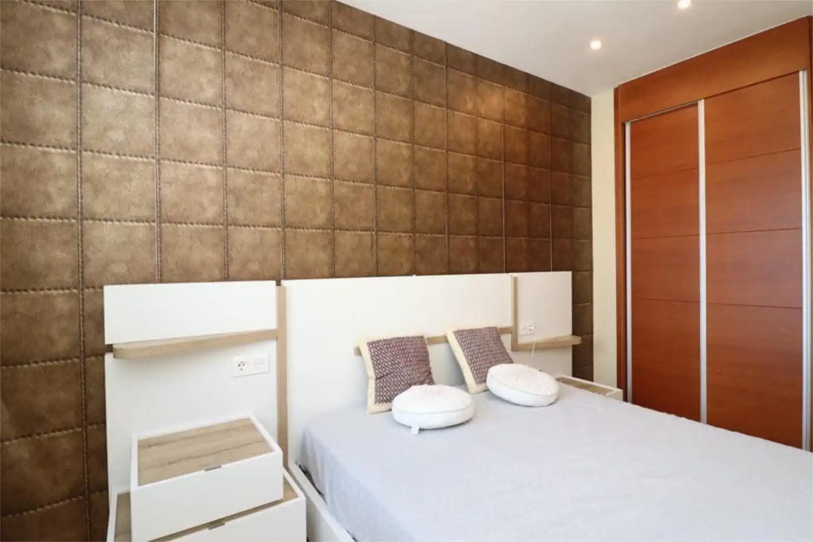 Wohnung zum Verkauf in Carrer la Malva Rosa, 9, El Raso Schlafzimmer von Wohnung zum Verkauf in Guardamar del Segura mit Terrasse, Schwimmbad und Balkon