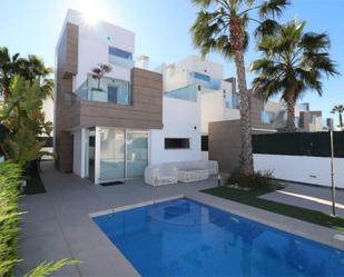 Exterior view of Flat for sale in Guardamar del Segura  with Terrace, Swimming Pool and Balcony