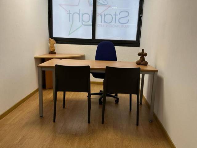 Oficina en Alquiler en Calle del Tranvía a las Canteras de Monte Viejo, 69 en Ensanche de Vallecas - La Gavia