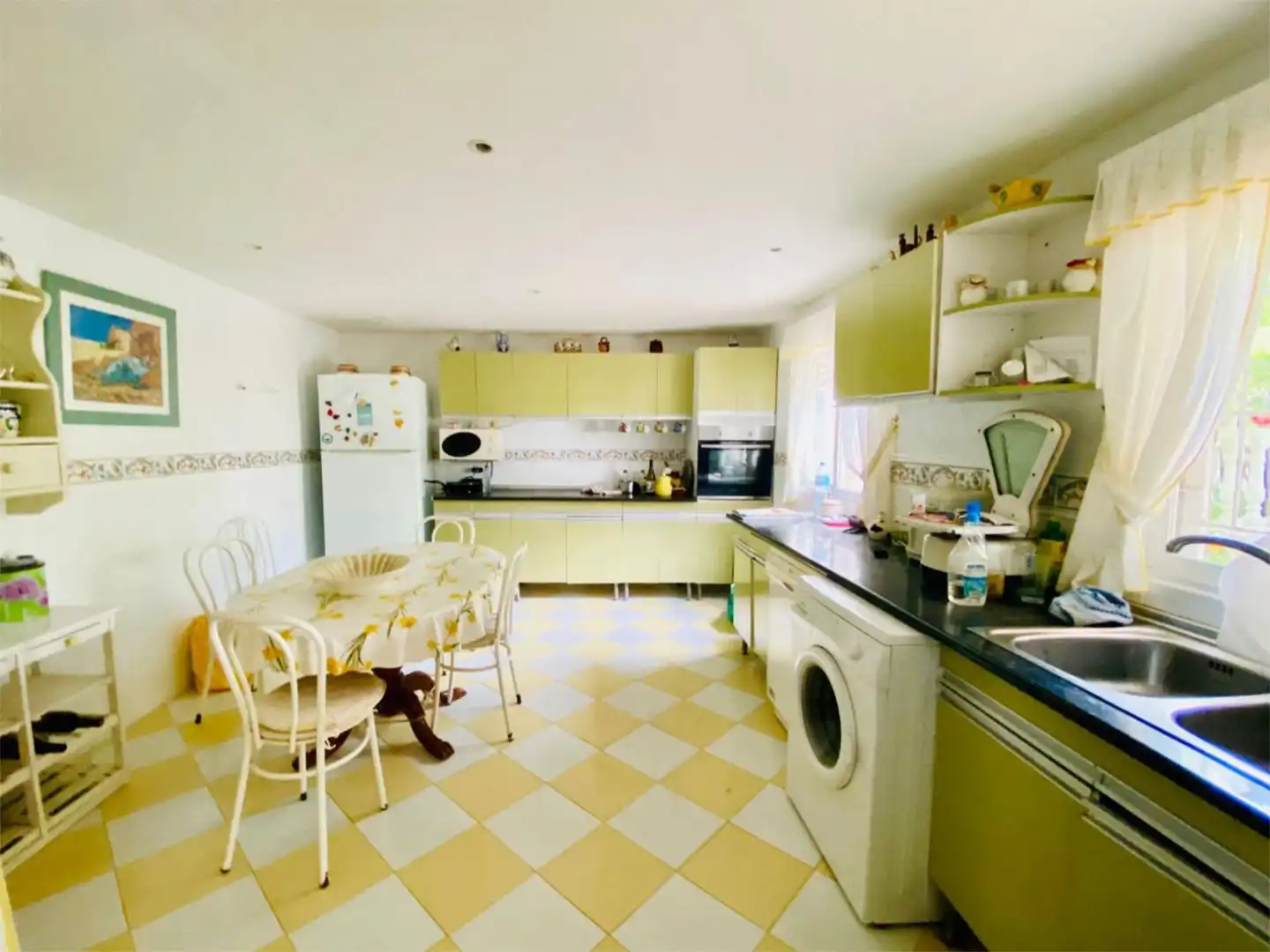 Houses for sale in Calle Velázquez, 51, Villa del Prado Kitchen of Houses for sale in Villa del Prado with Heating, Private garden and Terrace