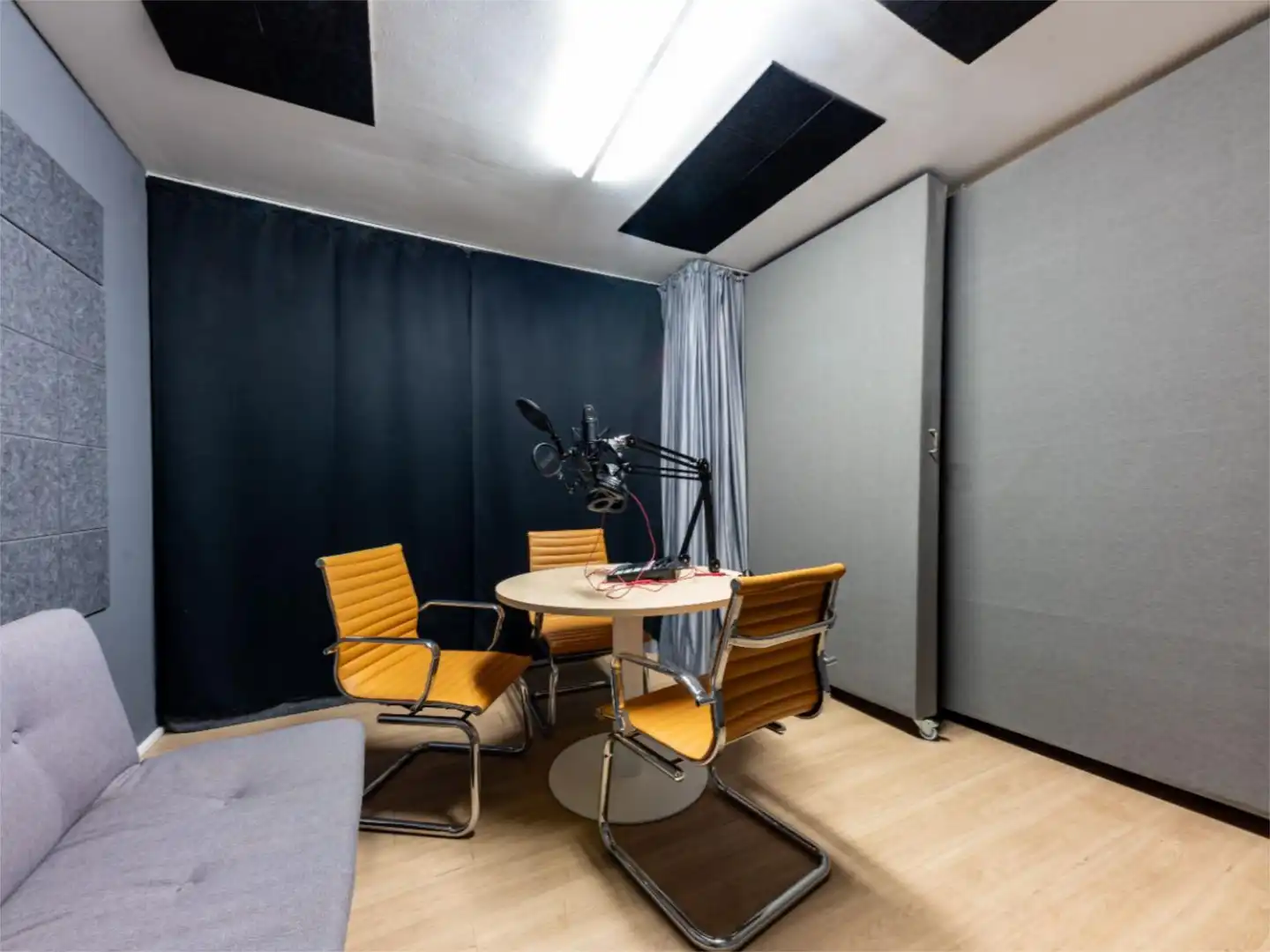 Schlafzimmer von Büro zur Miete in  Palma de Mallorca
