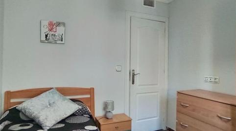 Photo 3 of Flat to share in Avenida de Cervantes, 25, Bola de Oro, Granada