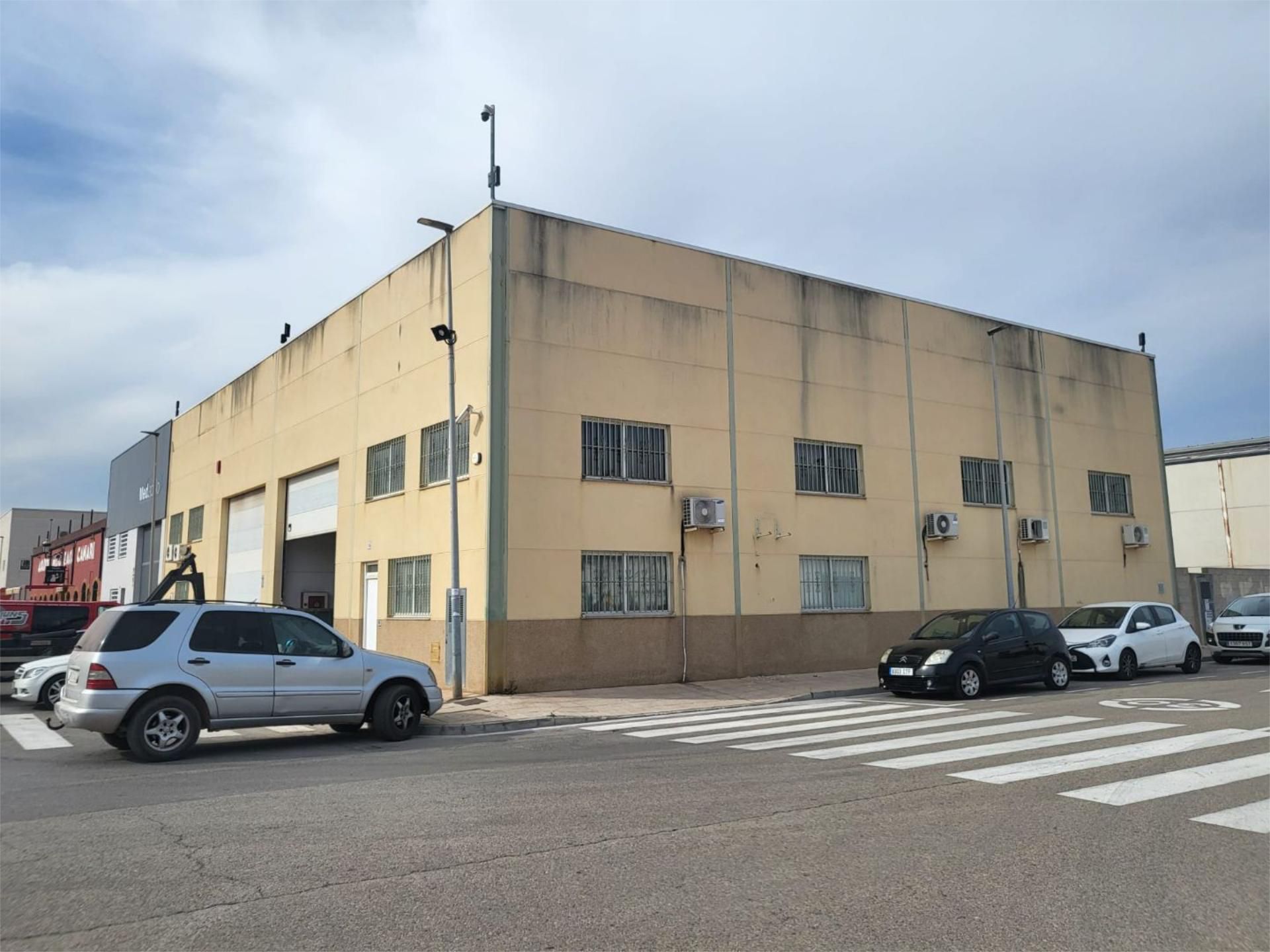 Exterior view of Industrial buildings to rent in Rafelbuñol / Rafelbunyol
