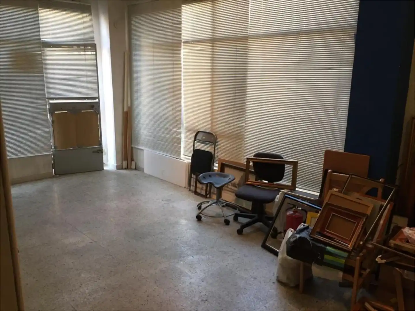 Local de lloguer a Vía Complutense, 85, Caballería Española