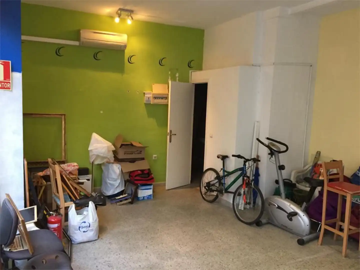 Local de lloguer a Vía Complutense, 85, Caballería Española