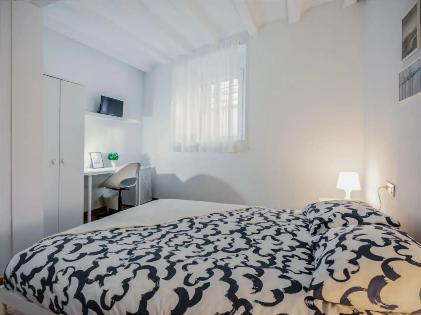 Room in Carrer de Nàpols, 32, El Parc i la Llacuna del Poblenou Room in Carrer de Nàpols, 32, El Parc i la Llacuna del Poblenou