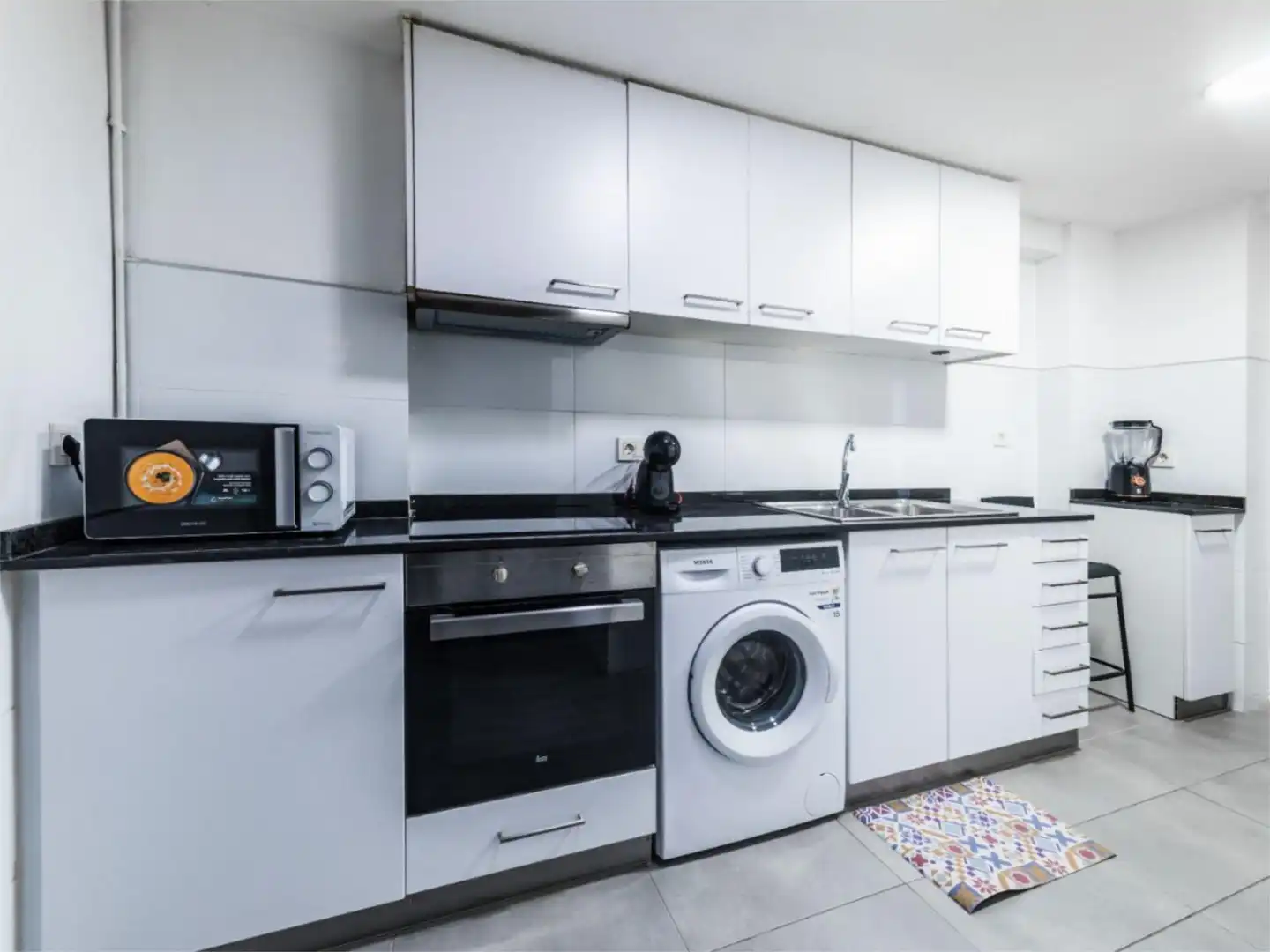 Room in Carrer de Nàpols, 32, El Parc i la Llacuna del Poblenou Room in Carrer de Nàpols, 32, El Parc i la Llacuna del Poblenou