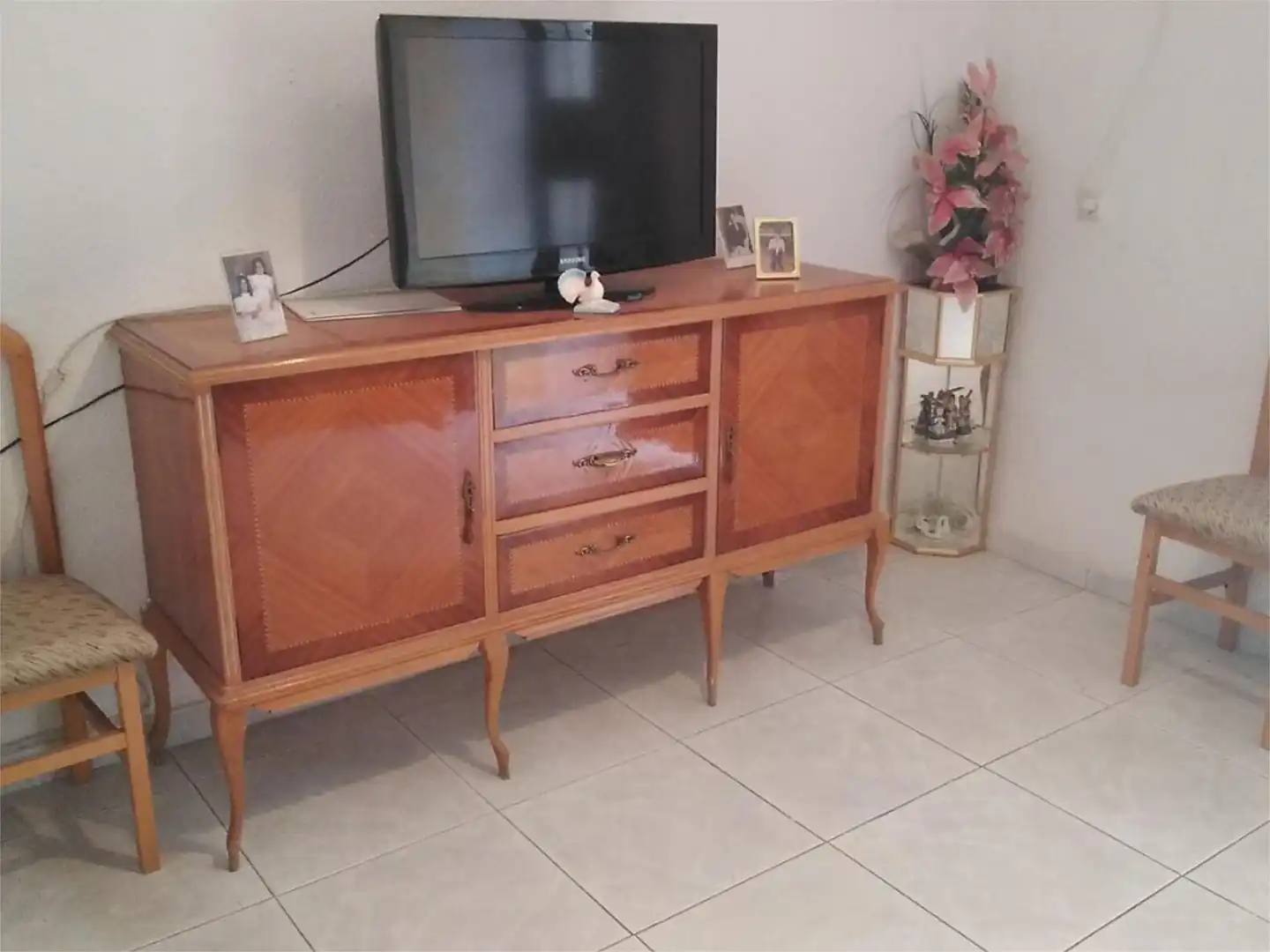 Casa adosada en venta en Calle Ensanche Poniente, 27, Beas de Segura Sala de estar de Casa adosada en venta en Beas de Segura con Aire acondicionado, Terraza y Trastero