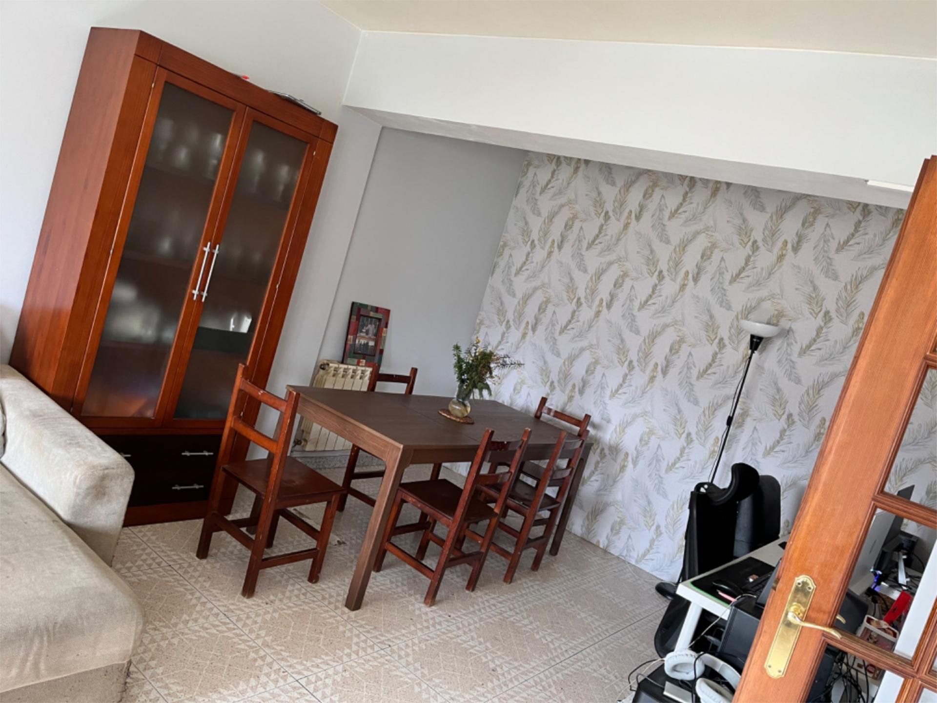 Comedor de Piso en venta en Carballo con Calefacción, Amueblado y Balcón