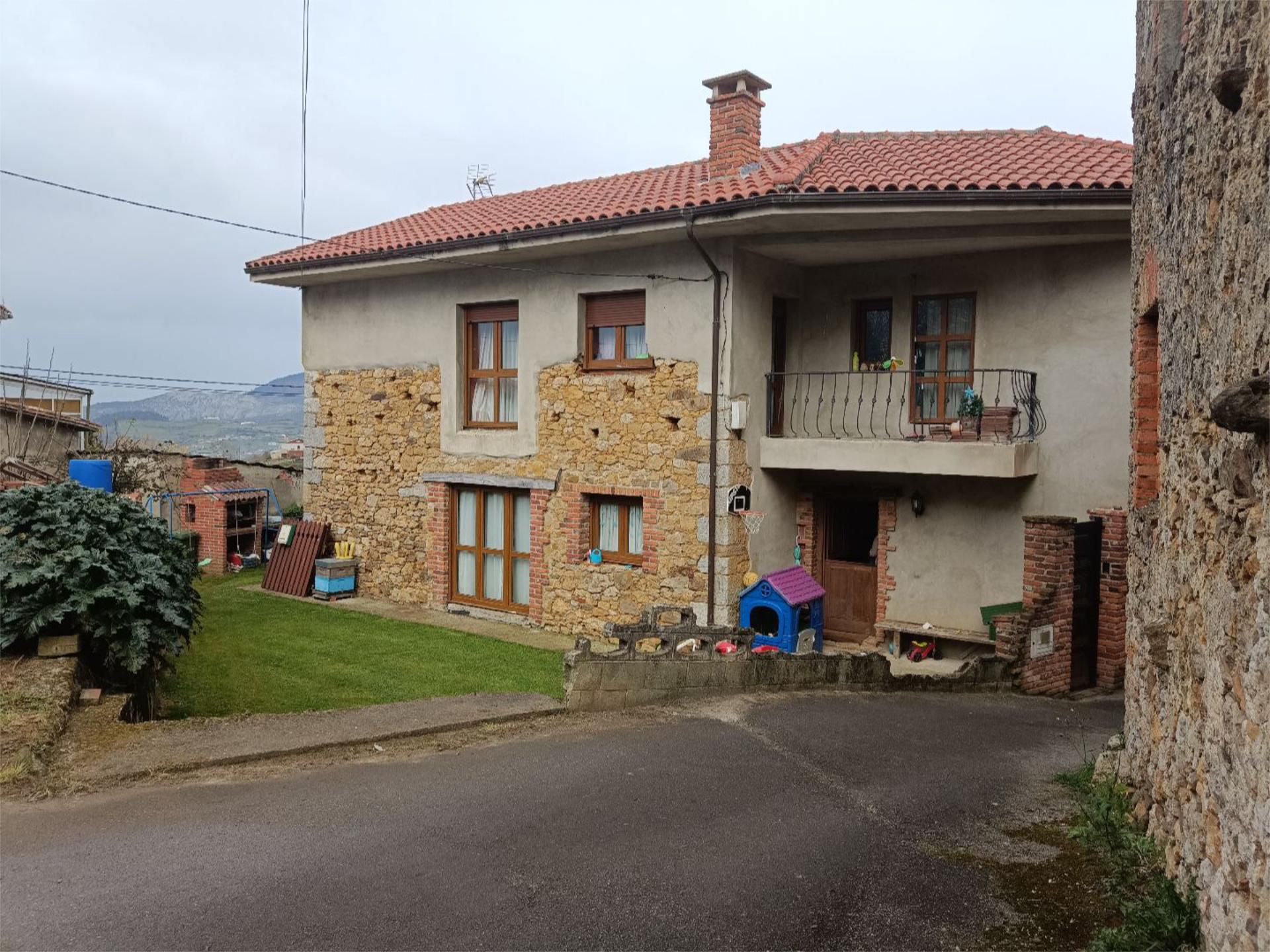 Exterior view of Flat for sale in Siero  with Heating, Private garden and Terrace