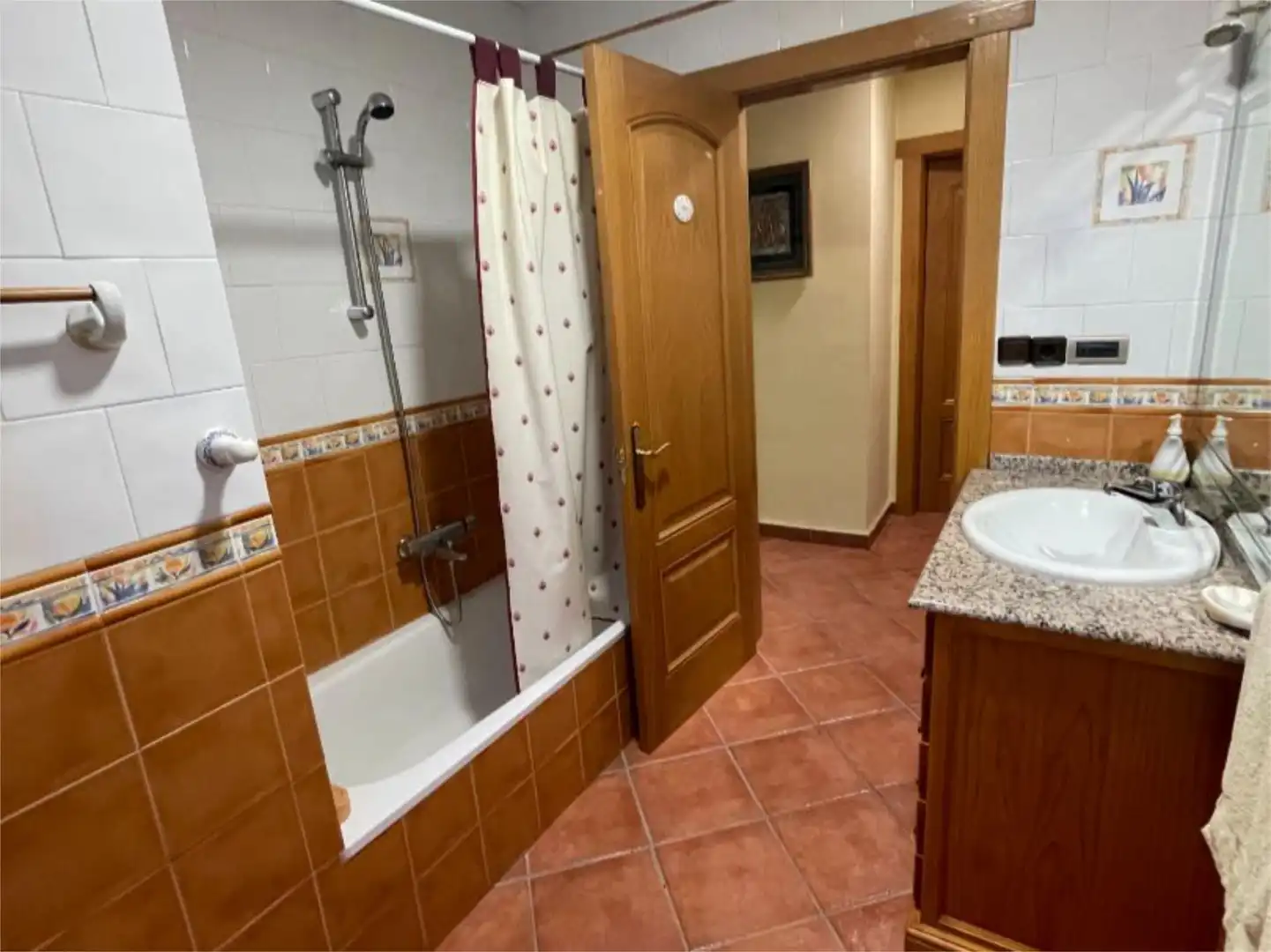 Badezimmer von Wohnung zum Verkauf in Herrera de Pisuerga mit Balkon
