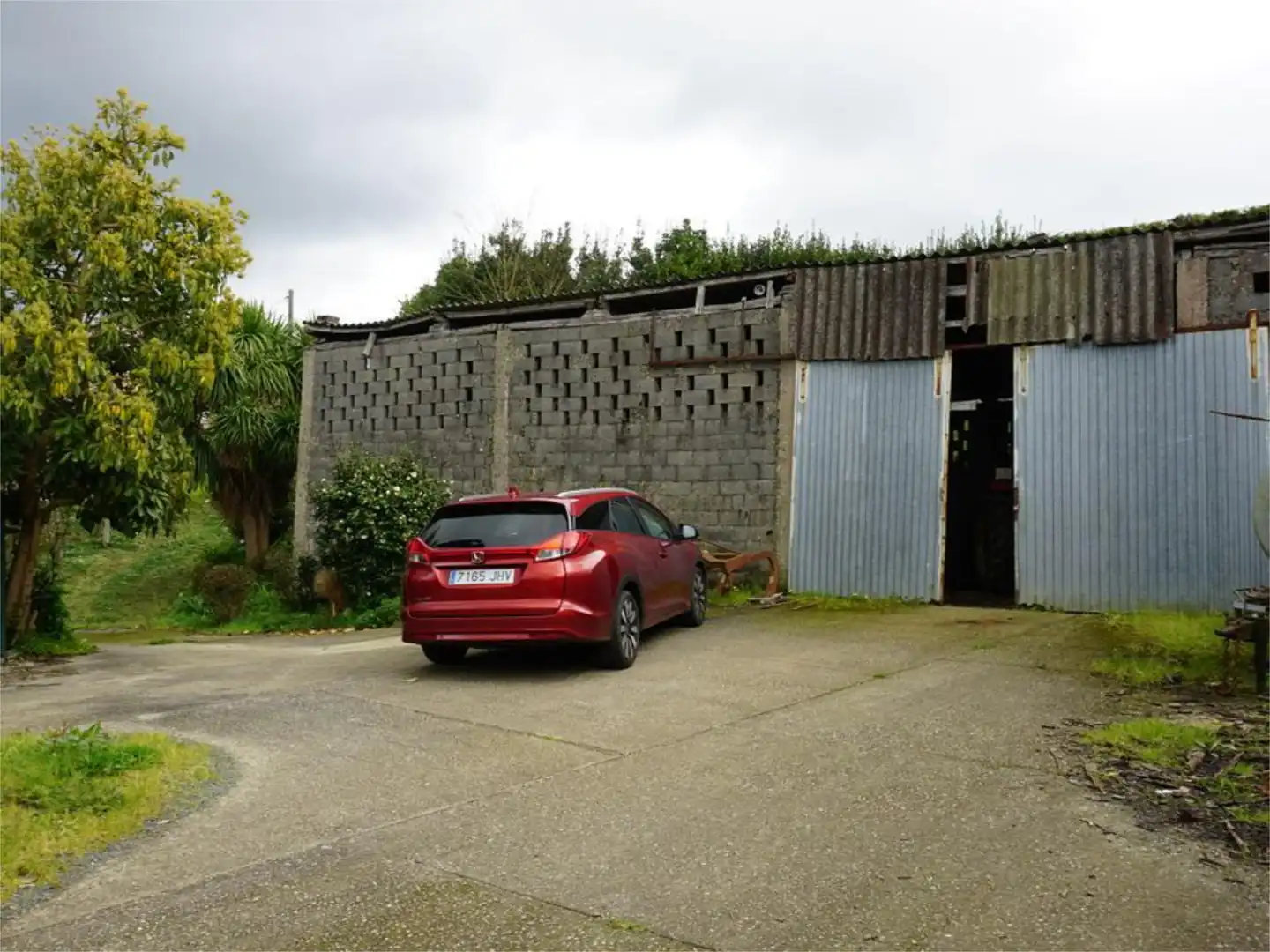 Houses for sale in Longueiral, 1, Cambre Parking of Houses for sale in Cambre