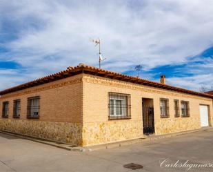 Vista exterior de Casa o xalet en venda en Yepes