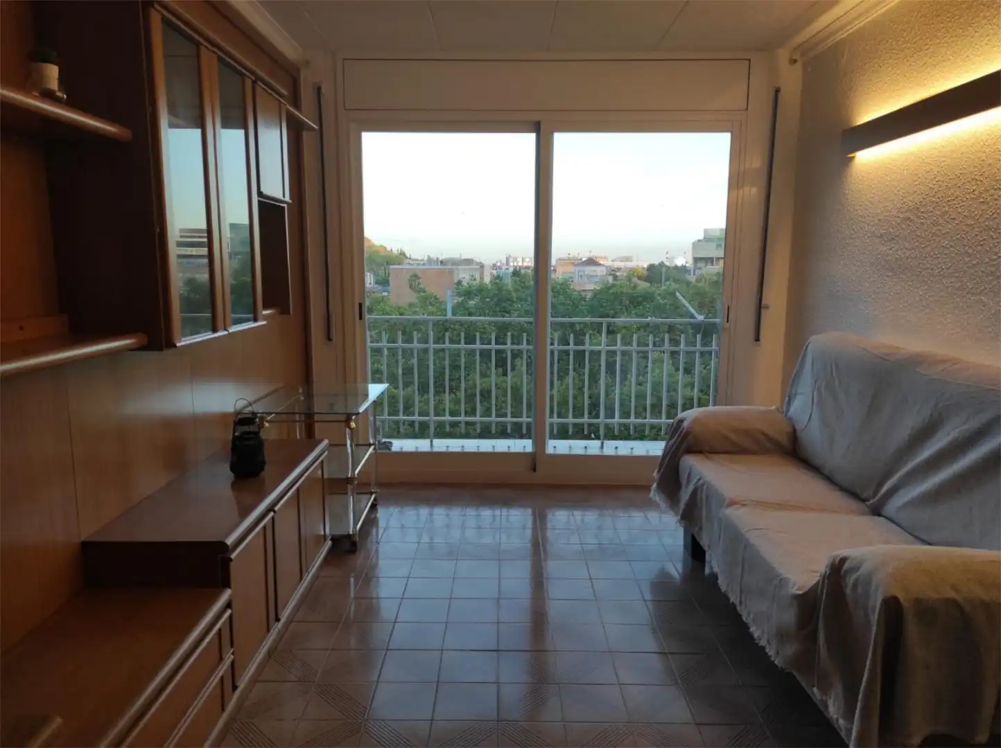 Habitació a Carrer dels Alts Forns, 72, La Marina del Port Habitació a Carrer dels Alts Forns, 72, La Marina del Port