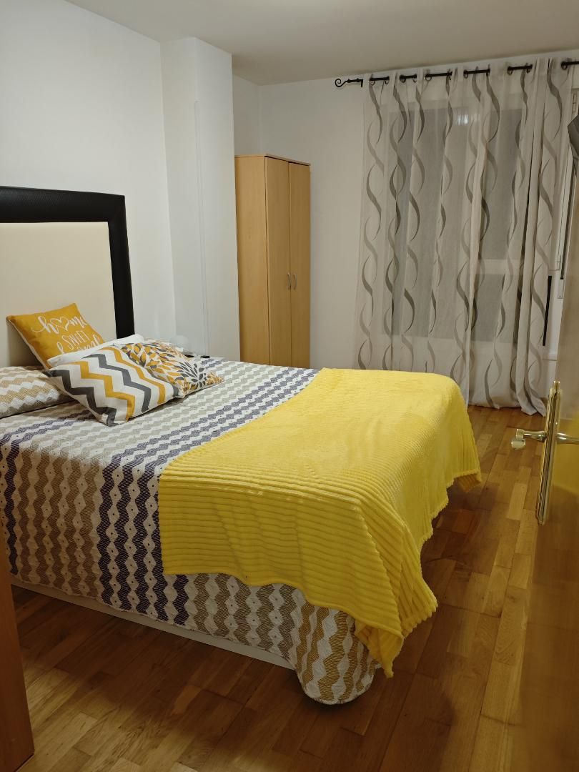 Bedroom of Flat to rent in Medio Cudeyo  with Heating, Parquet flooring and Furnished