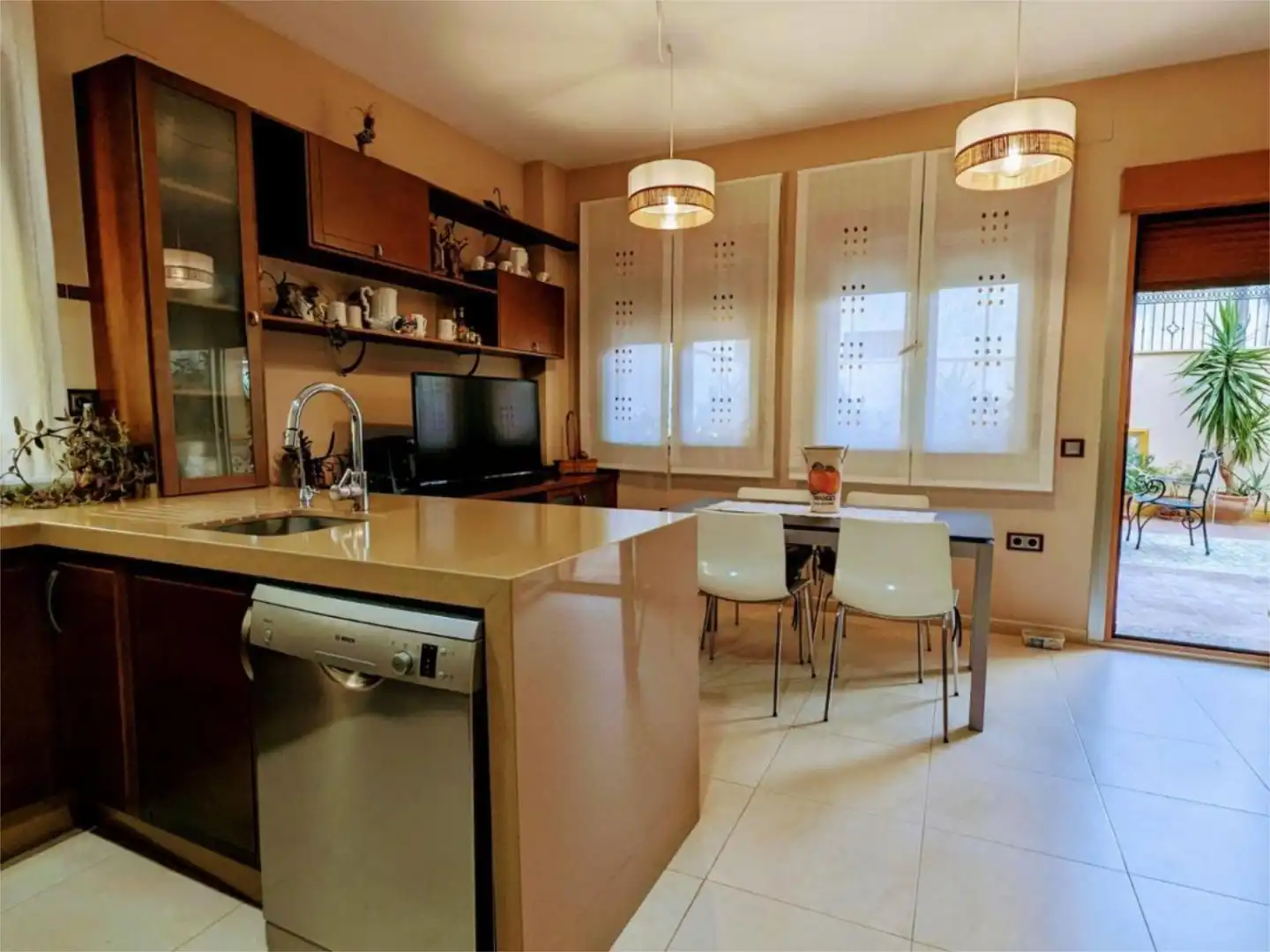 Detached homes for sale in Calle Catedrático Alcalá Santaella, 8, Baena Kitchen of Detached homes for sale in Baena with Air Conditioner, Terrace and Storage room