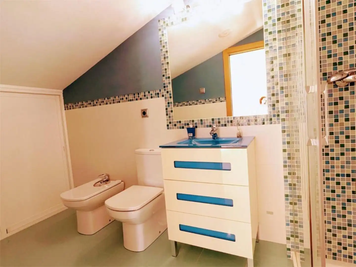 Detached homes for sale in Calle Catedrático Alcalá Santaella, 8, Baena Bathroom of Detached homes for sale in Baena with Air Conditioner, Terrace and Storage room
