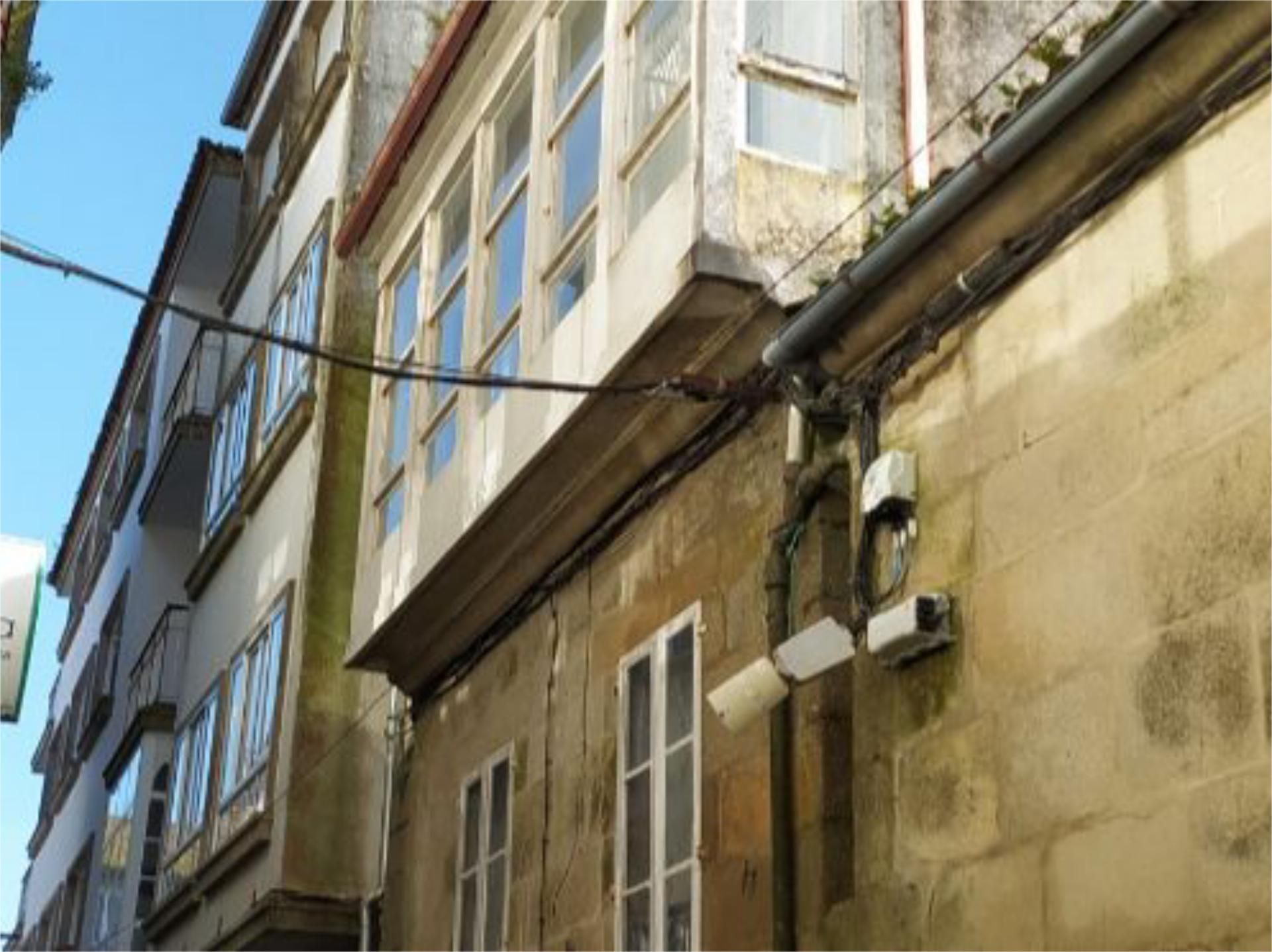 Vista exterior de Casa adosada en venda en Padrón amb Balcó