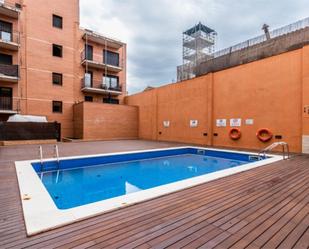 Piscina de Pis en venda en Sabadell amb Aire condicionat, Calefacció i Parquet