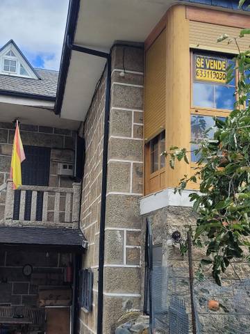 Casa adosada en venta en calle la pedriña,  de cob
