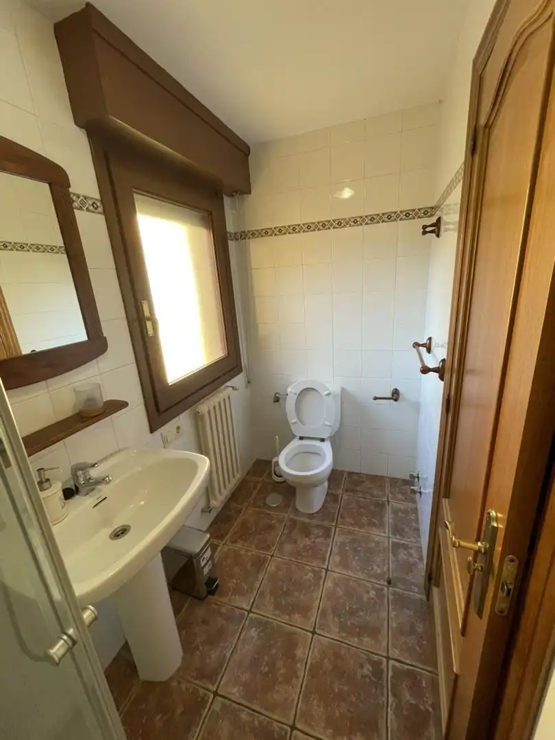 Habitación en Carretera Echauri, 14, Orkoien Baño de Piso para compartir en Orkoien con Calefacción, Jardín privado y Parquet