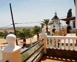 Vista exterior de Casa o xalet en venda en Lepe amb Terrassa