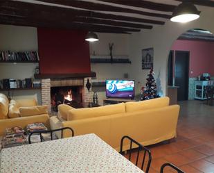 Wohnzimmer von Haus oder Chalet zum verkauf in Pedro Muñoz mit Klimaanlage und Schwimmbad