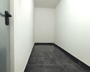 Box room for sale in  Granada Capital