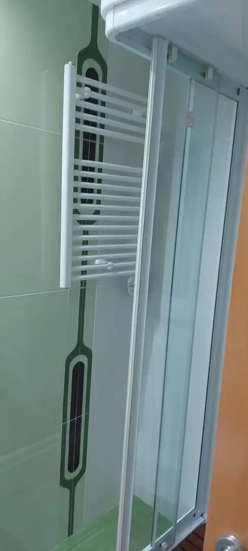Piso en venta en Avenida Obispo José María Conget, 3, Tauste Baño de Piso en venta en Tauste