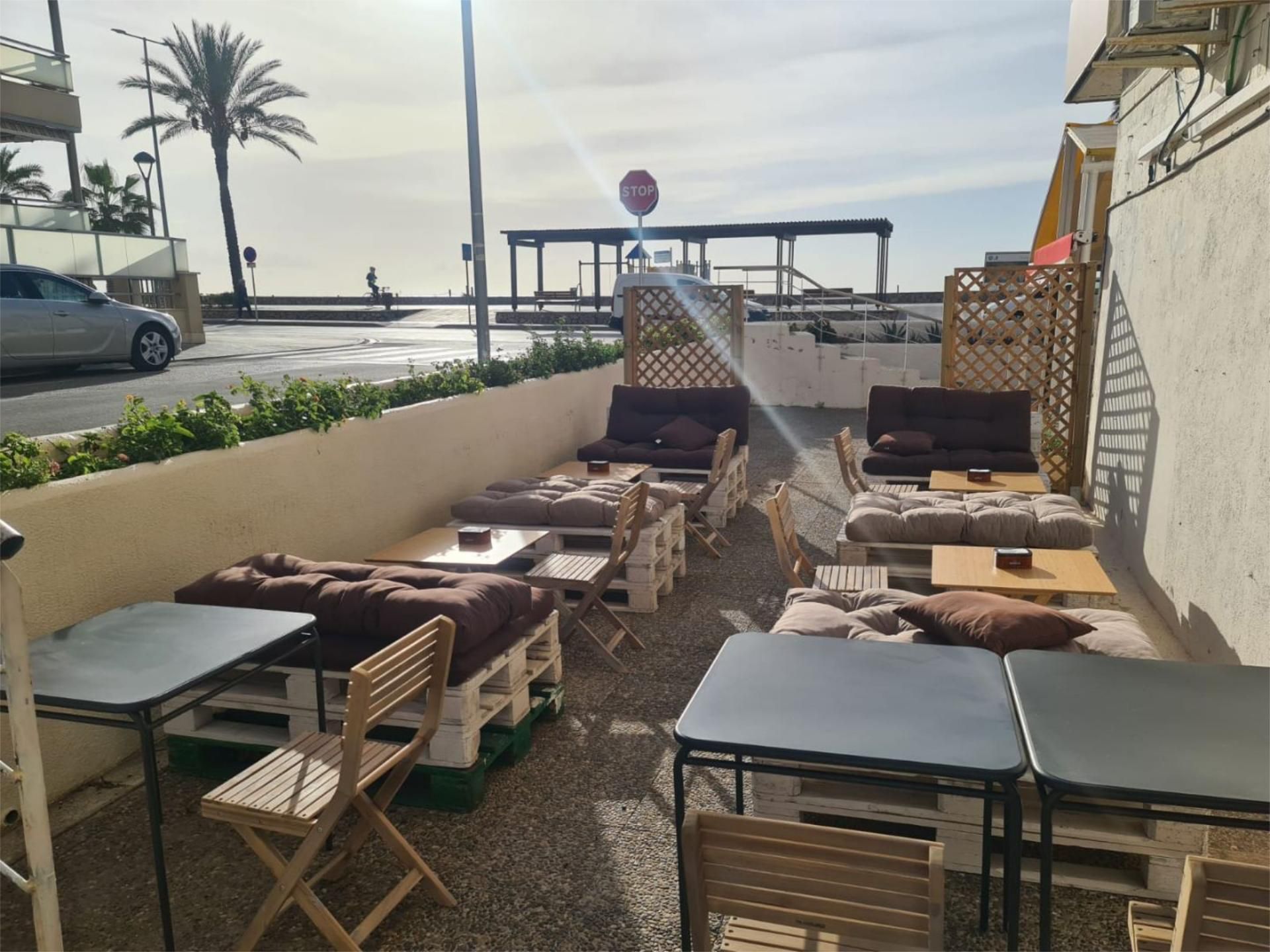 Terrassa de Local de lloguer en Calafell amb Aire condicionat i Moblat