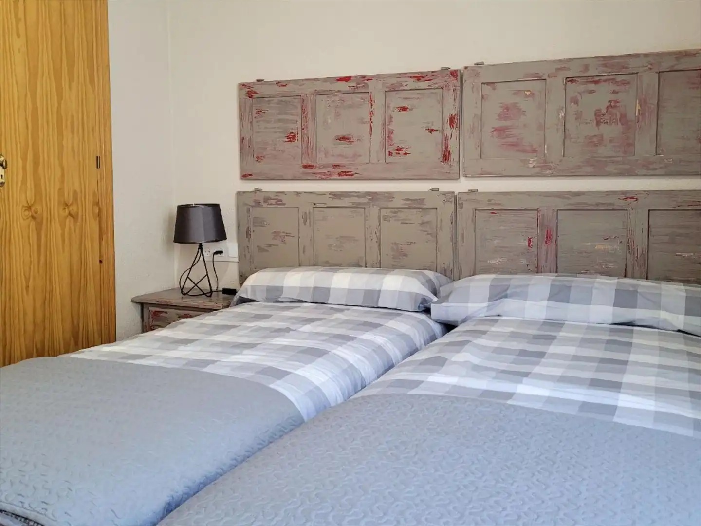 Apartamento en venta en Calle San Antonio, 6, Grazalema Habitación de Apartamento en venta en Grazalema con Aire acondicionado y Balcón
