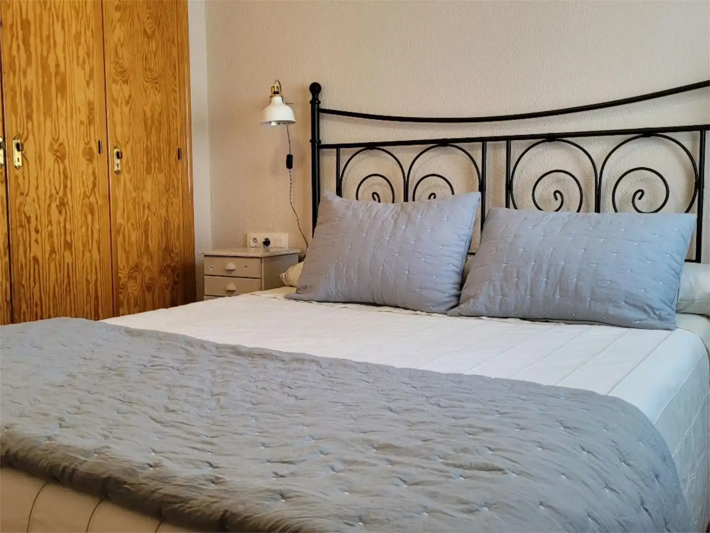 Apartamento en venta en Calle San Antonio, 6, Grazalema Habitación de Apartamento en venta en Grazalema con Aire acondicionado y Balcón