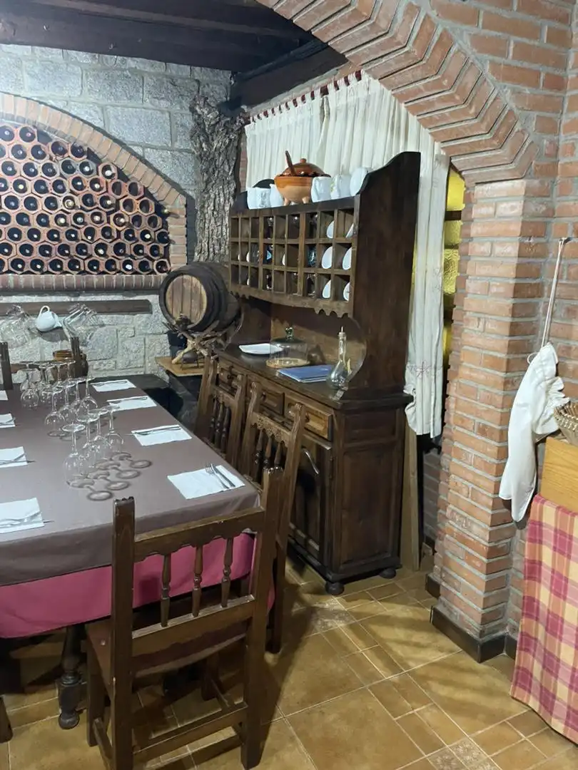 Casa adosada en venda a Calle Mirador, 4, Herradón de Pinares Casa adosada en venda en Herradón de Pinares amb Aire condicionat