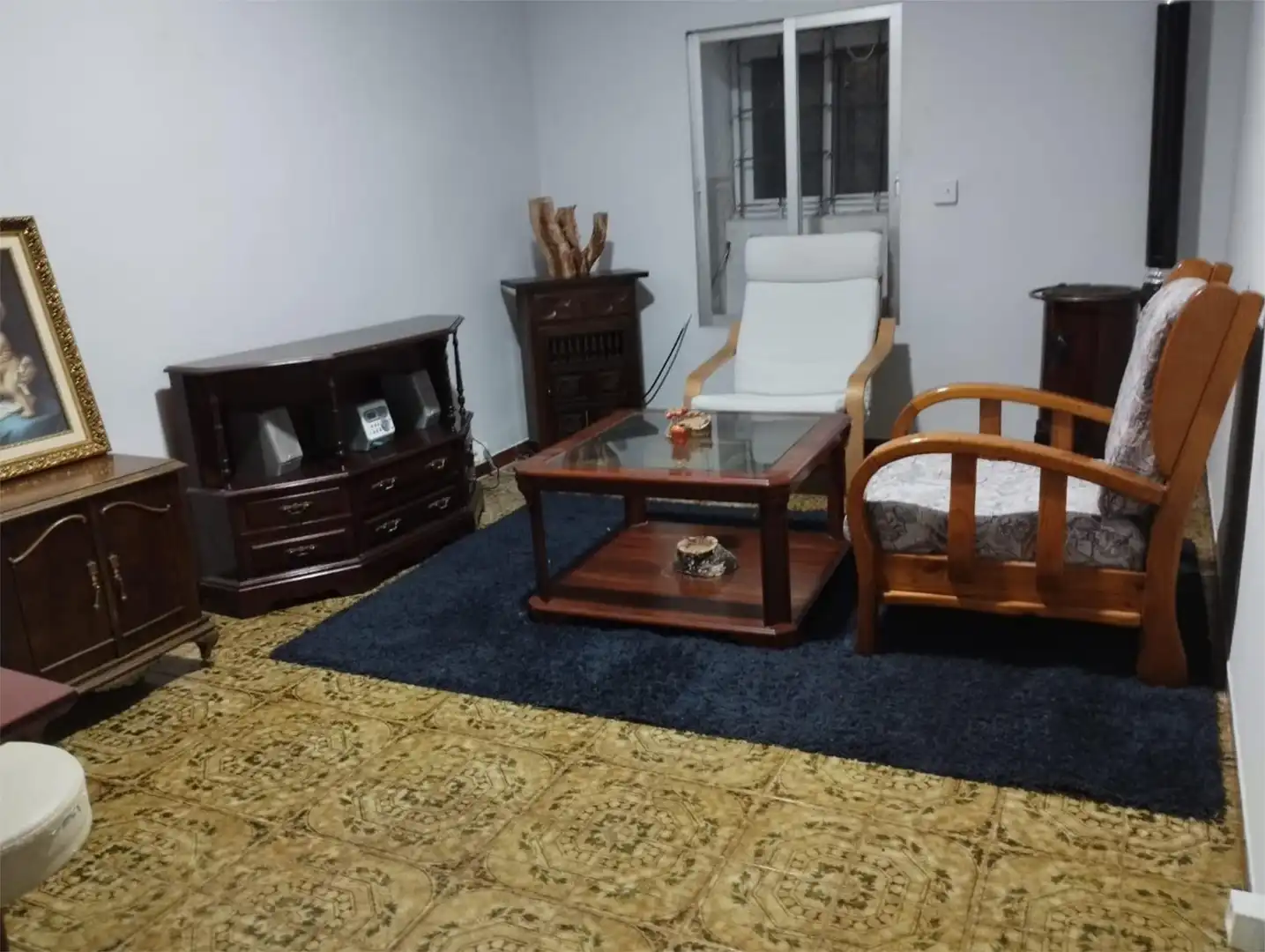 Casa adosada en venda a Calle Mirador, 4, Herradón de Pinares Sala d'estar de Casa adosada en venda en Herradón de Pinares amb Aire condicionat