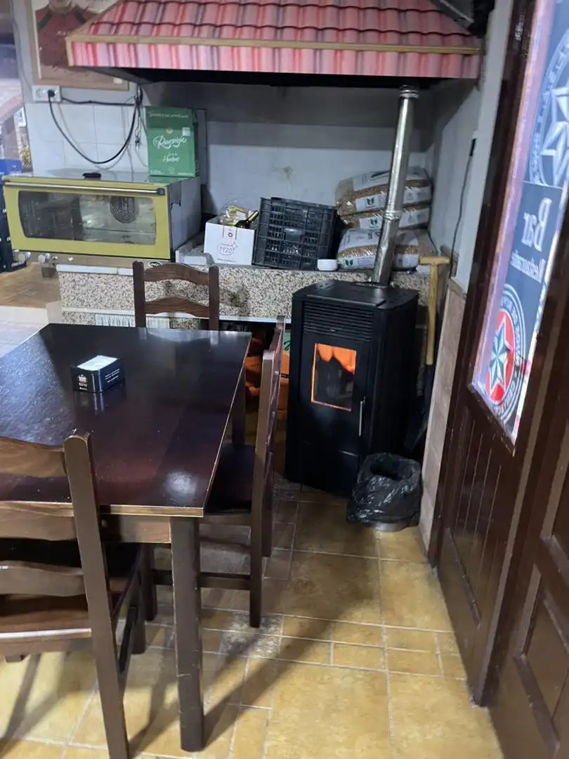 Casa adosada en venda a Calle Mirador, 4, Herradón de Pinares Casa adosada en venda en Herradón de Pinares amb Aire condicionat